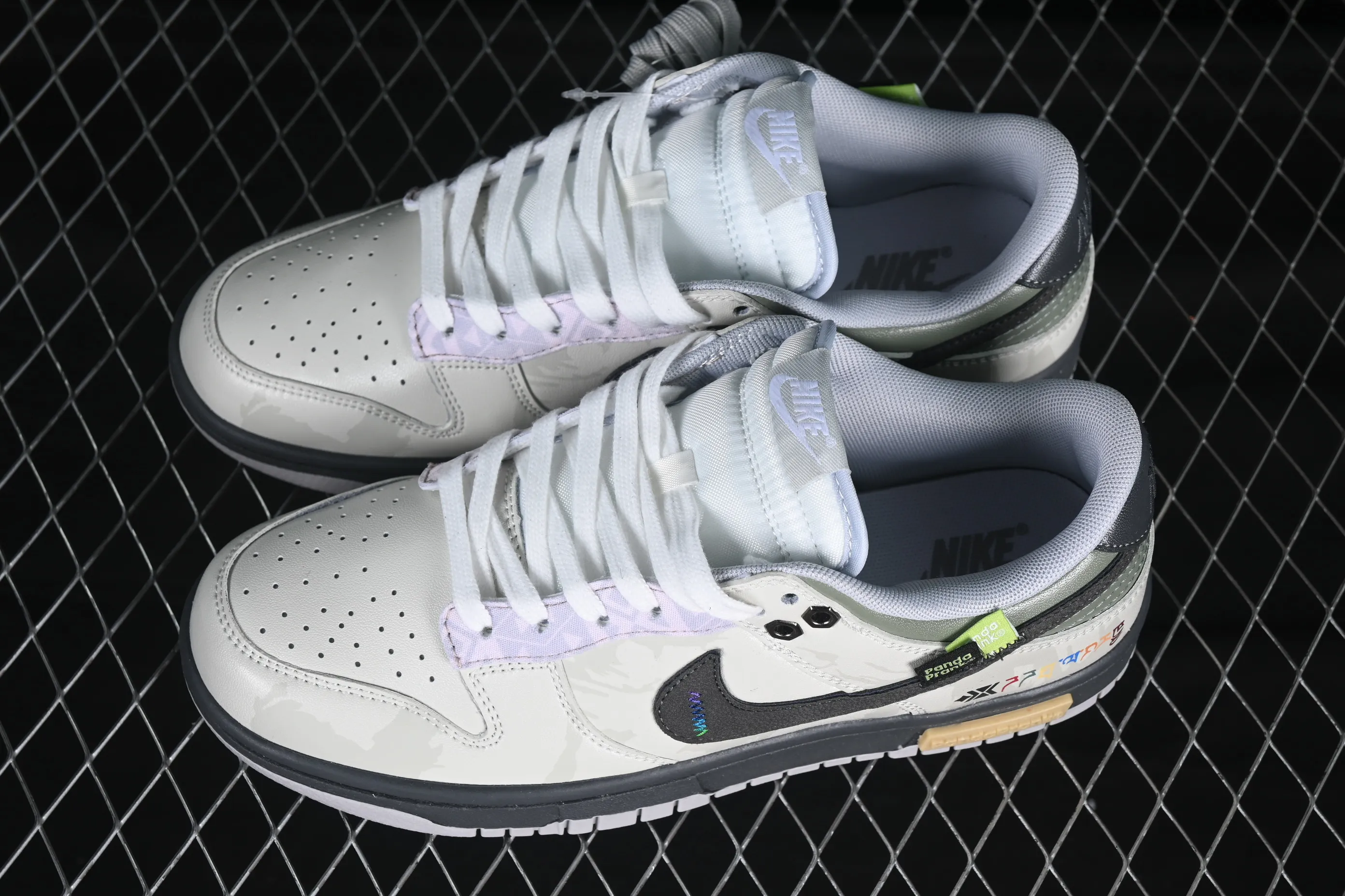 All Categories Nk SB Dunk Series Nk SB Dunk Low Low-top Sneakers Nk Dunk Retro "Grey Fog" Panda Prank Go to Tibet Heart of the Wilderness Gray Black Low-top Casual Sneakers DD1391-103